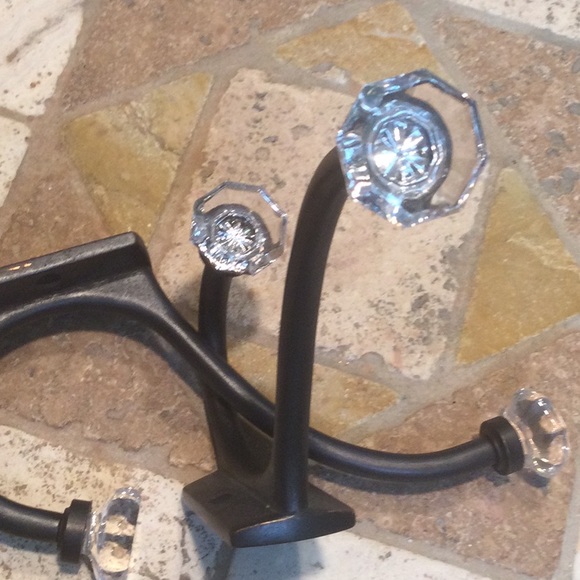 2 Vintage glass knob hooks - Picture 9 of 12